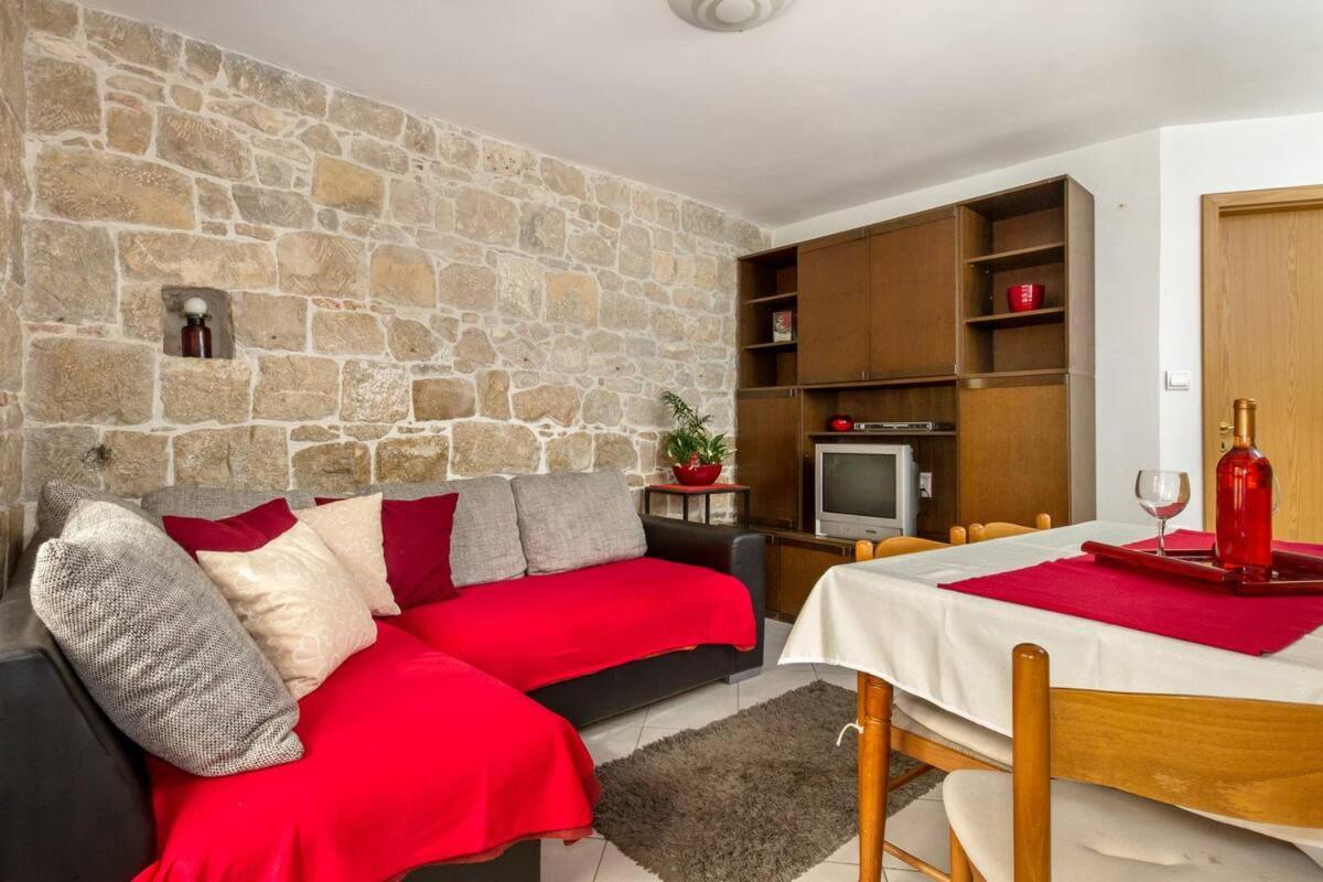 Aparrtment Terra- Combine Beach&Old Town Appartement Split Buitenkant foto