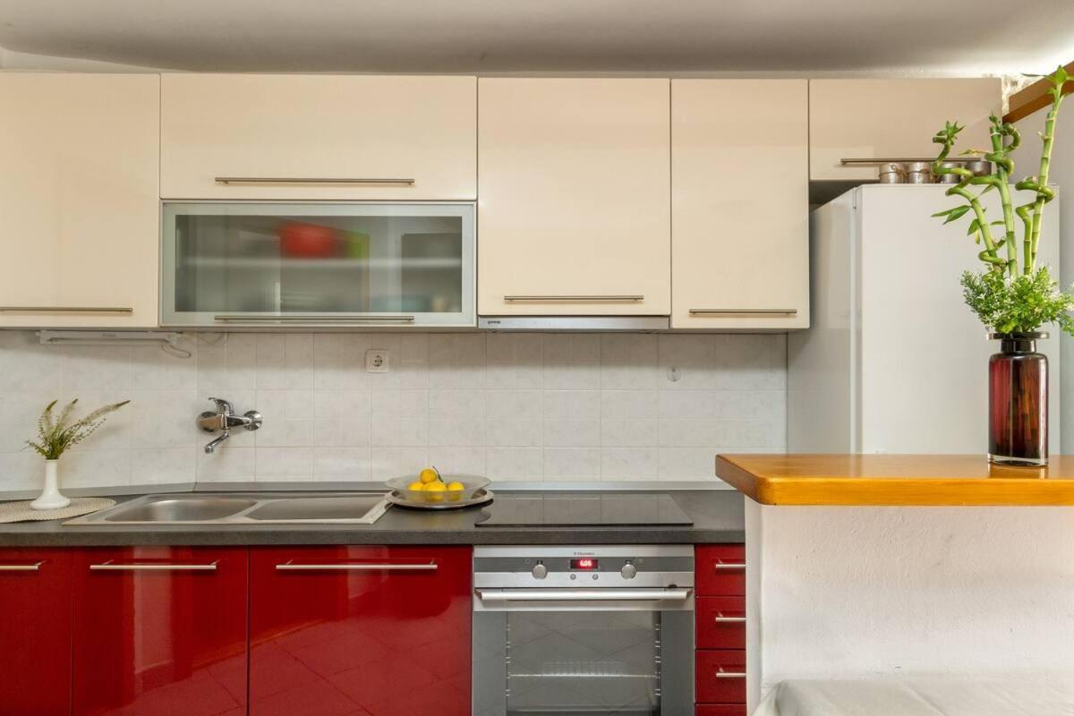 Aparrtment Terra- Combine Beach&Old Town Appartement Split Buitenkant foto