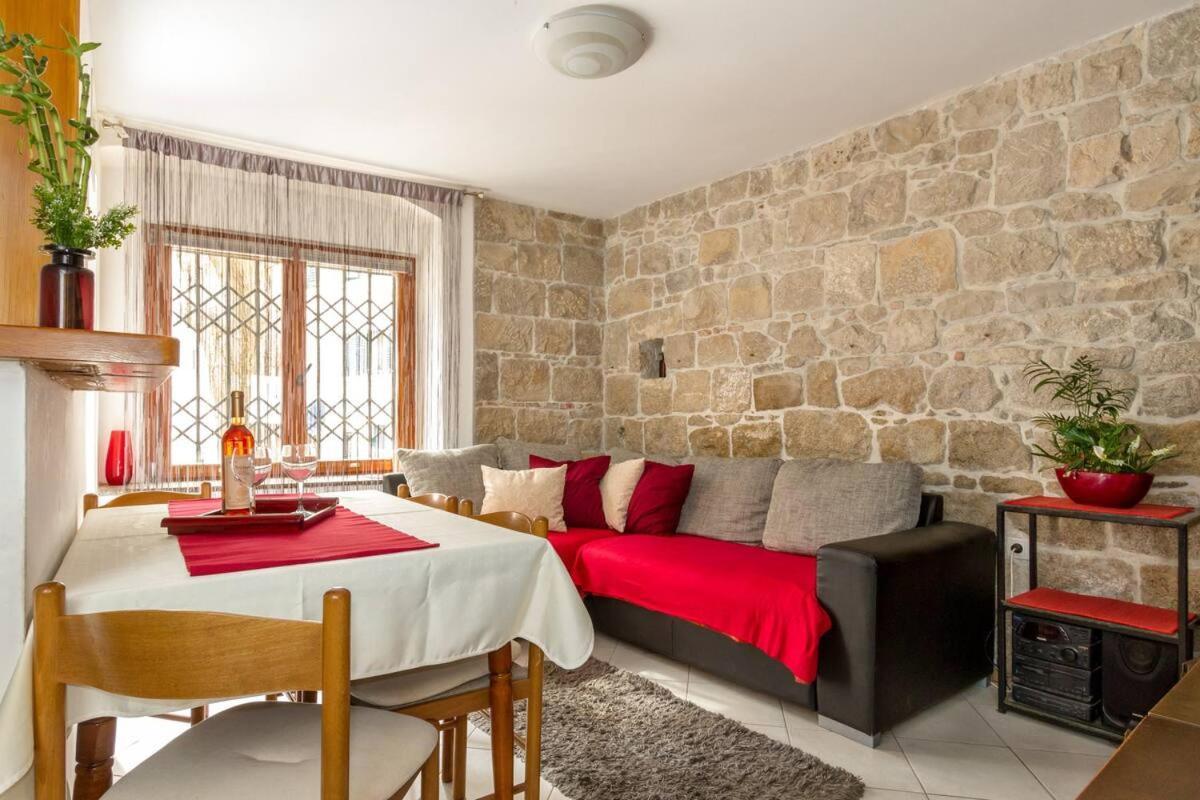 Aparrtment Terra- Combine Beach&Old Town Appartement Split Buitenkant foto