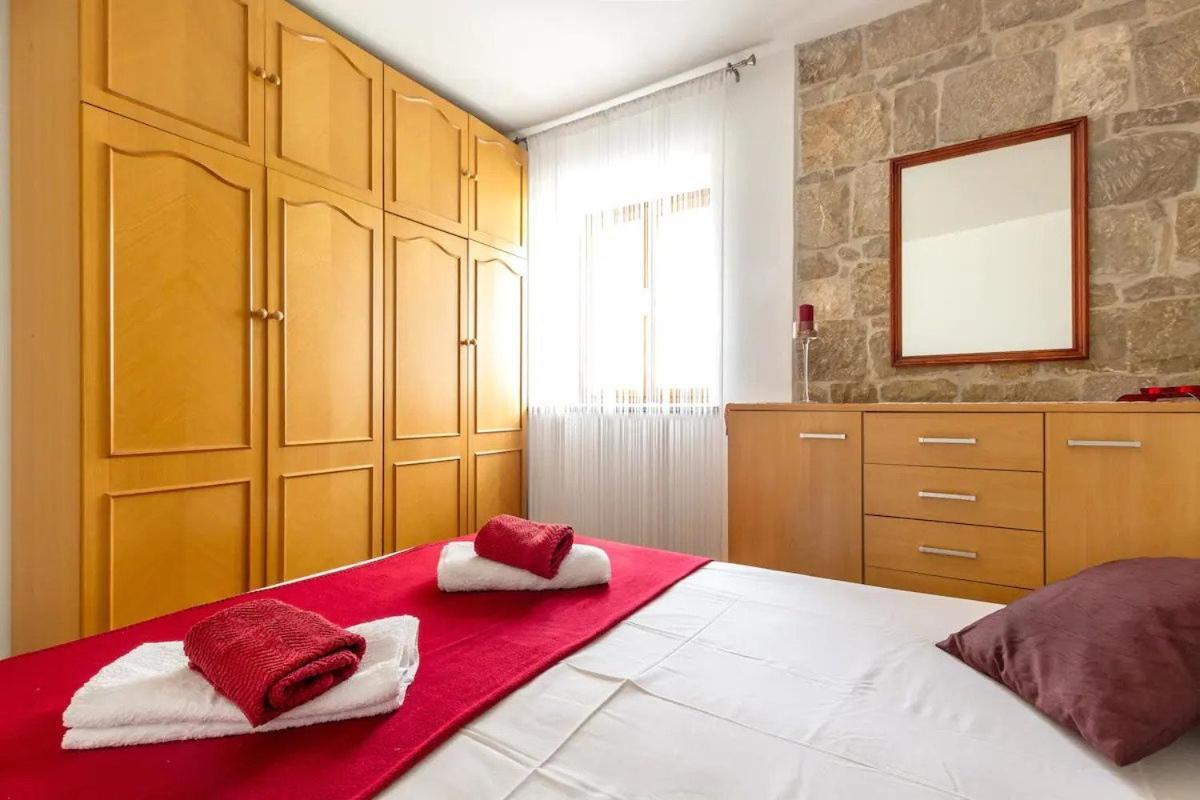 Aparrtment Terra- Combine Beach&Old Town Appartement Split Buitenkant foto