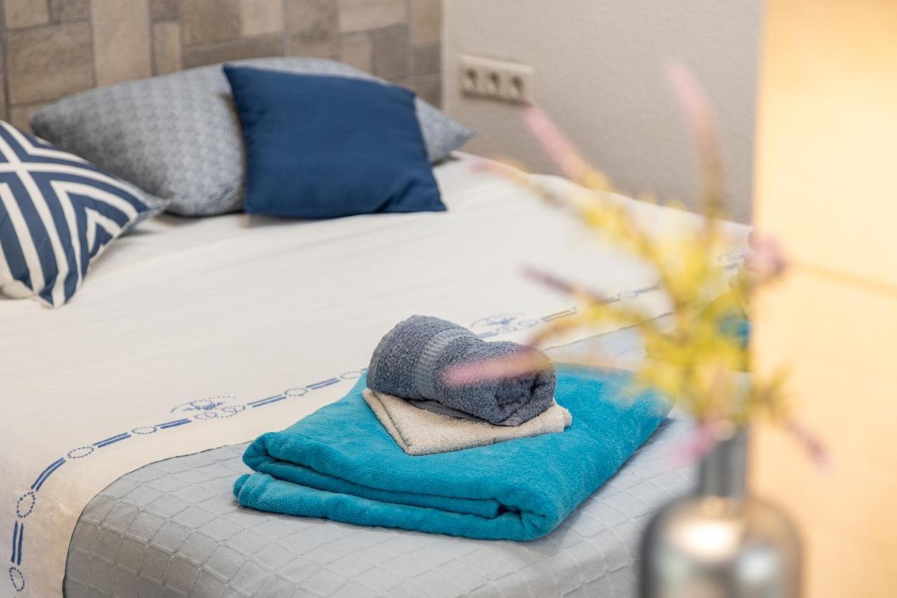 Aparrtment Terra- Combine Beach&Old Town Appartement Split Buitenkant foto