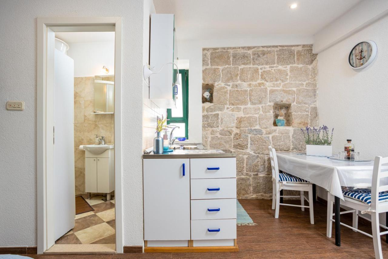 Aparrtment Terra- Combine Beach&Old Town Appartement Split Buitenkant foto